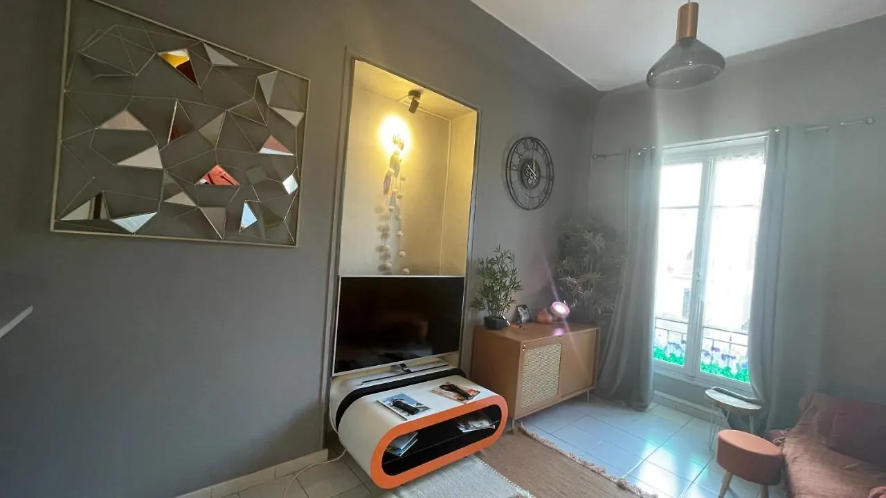 Appartement Au Centre De Nice